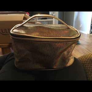 Boxycharm train case